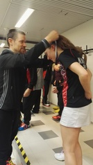 Harri jakaa palkintoja, NK-V