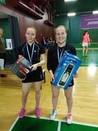 NK-A, oikealla Luokkamestari Johanna Kelavuori SaSu, ja toinen Tuuli Vasikkaniemi Klaki 