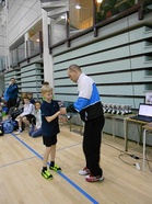 PK-11, Arthur pokkaa pokaalia